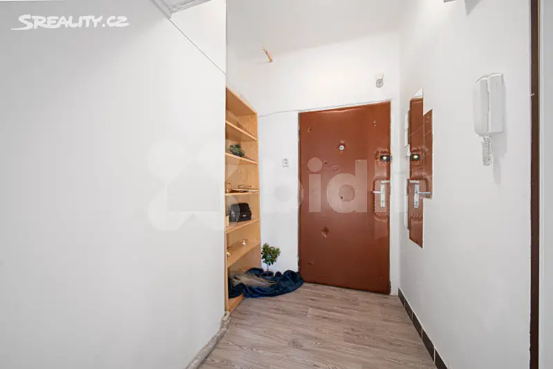 Prodej bytu 1+kk 30 m², Praha 5 - Smíchov