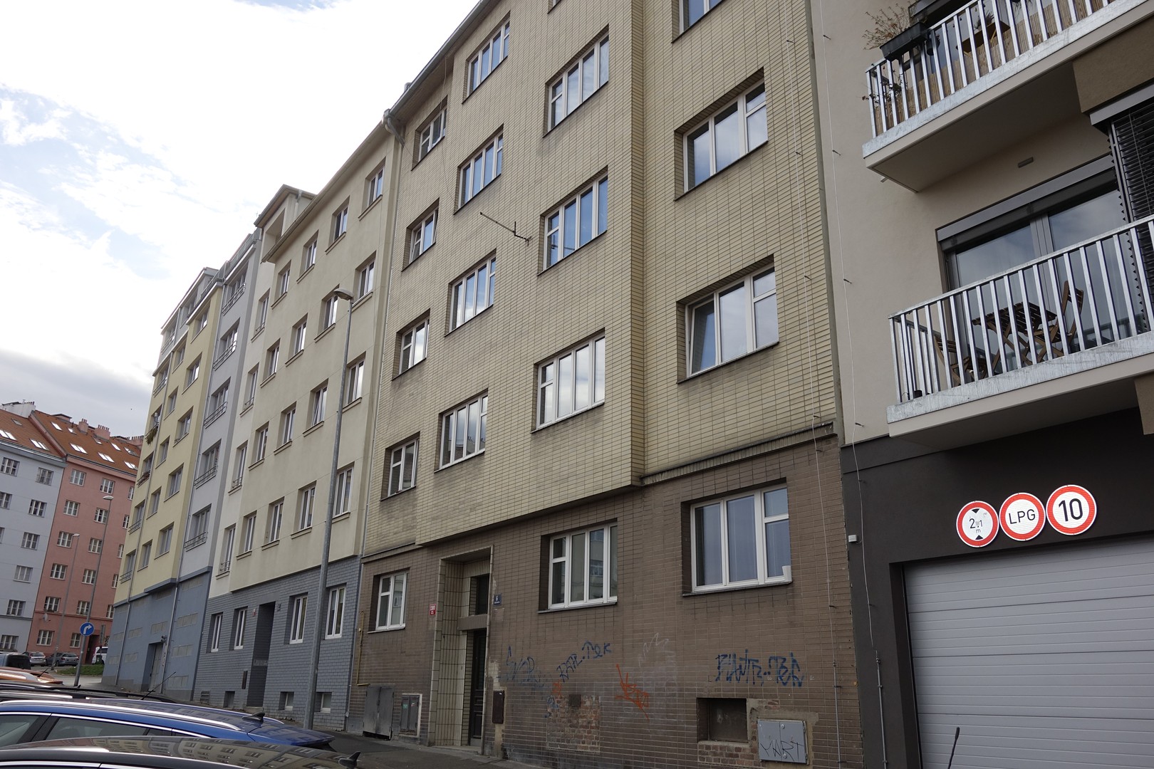 Prodej bytu 2+kk 60 m², U Pernštejnských, Praha 4 - Nusle