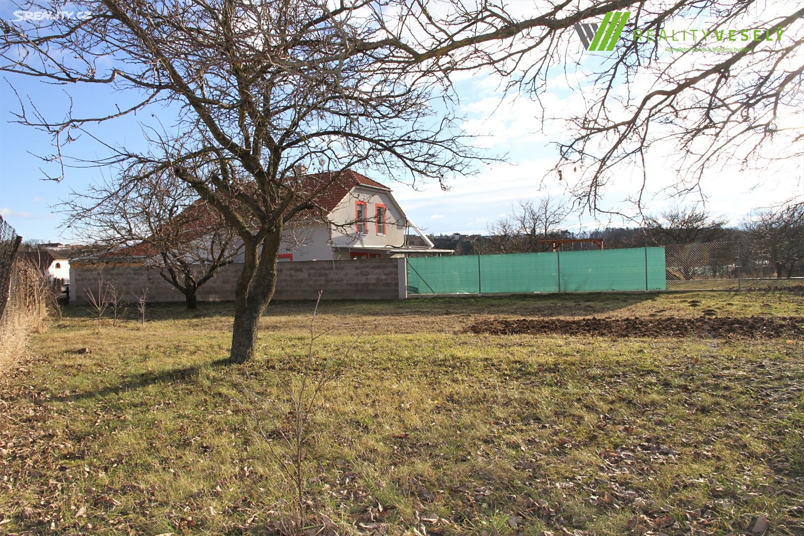 Prodej  stavebního pozemku 942 m², Suchohrdly, okres Znojmo