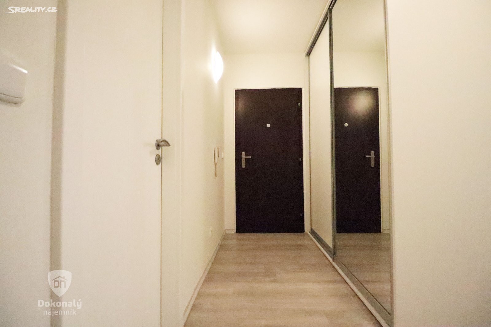 Pronájem bytu 3+1 75 m², Žalovská, Praha 8 - Čimice