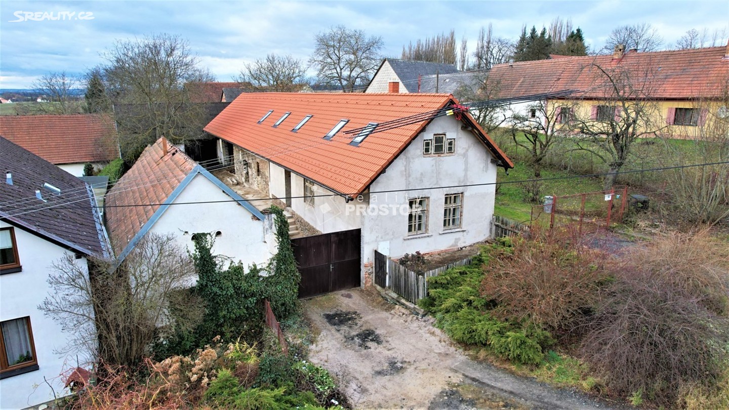 Prodej  chalupy 170 m², pozemek 1 935 m², Radenín - Kozmice, okres Tábor