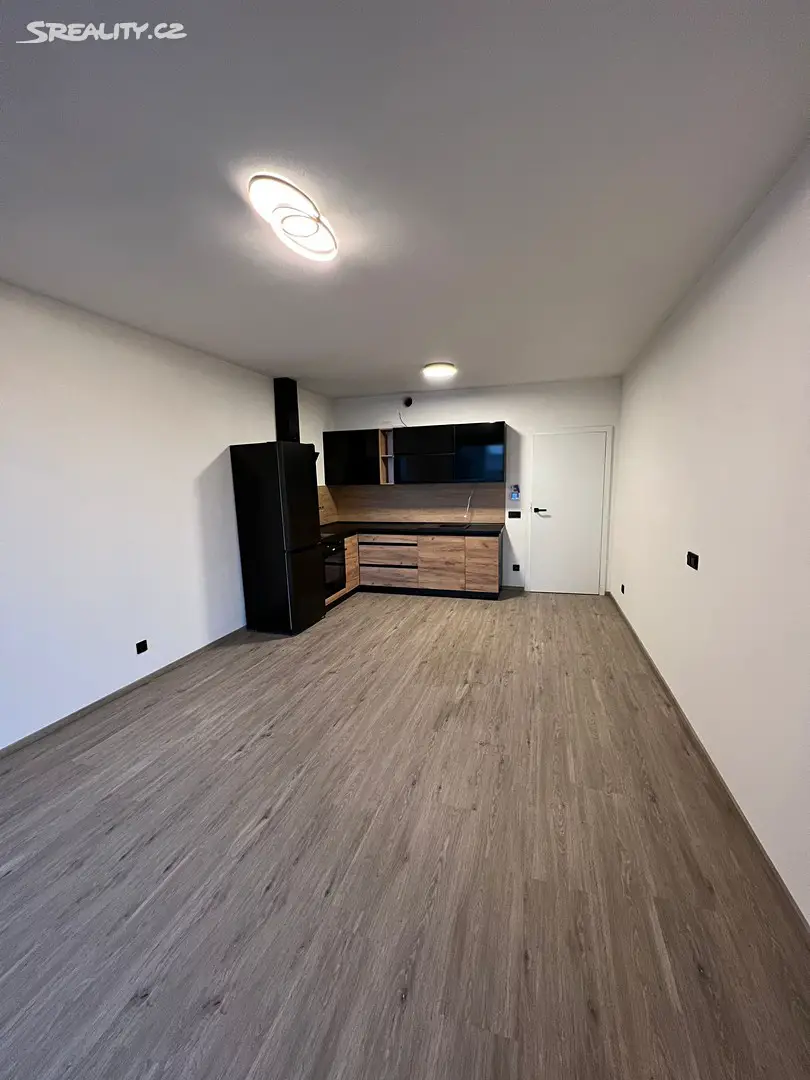 Pronájem bytu 1+kk 40 m², Fügnerova, Poděbrady - Poděbrady III