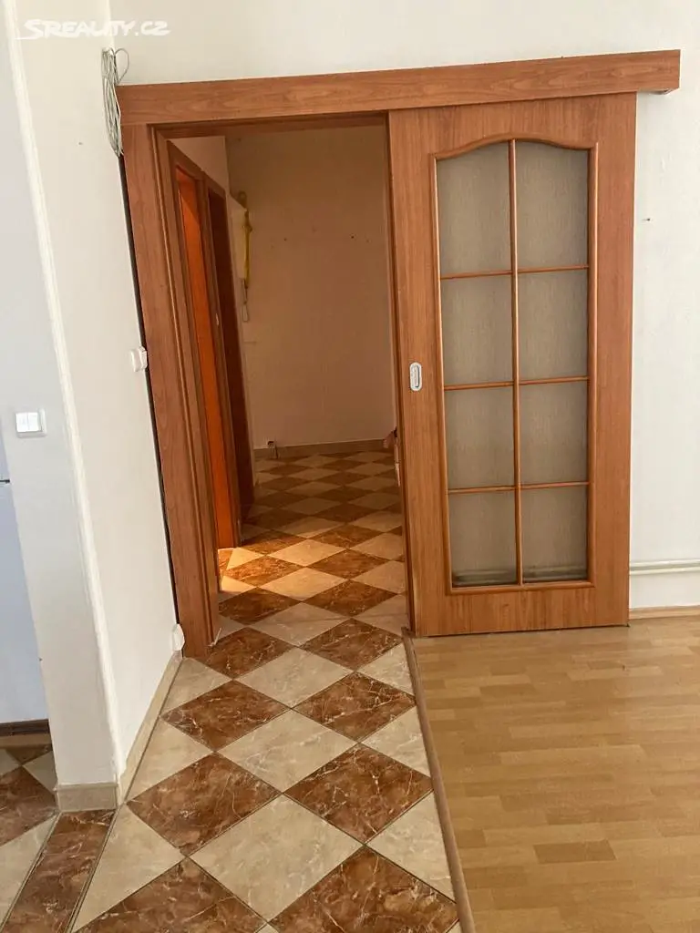 Pronájem bytu 3+1 65 m², Východní, Karlovy Vary - Drahovice