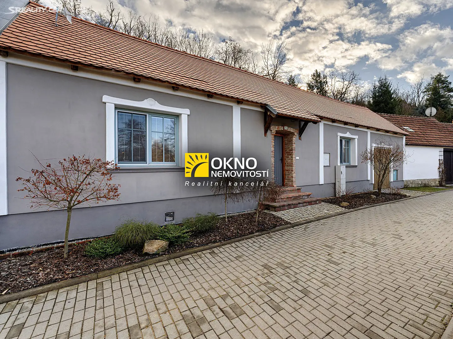 Prodej  rodinného domu 200 m², pozemek 692 m², Hluboké Mašůvky, okres Znojmo