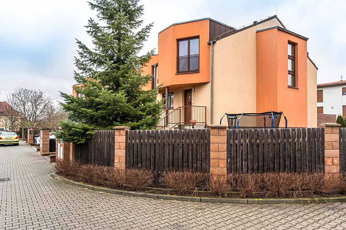 Prodej  rodinného domu 211 m², pozemek 498 m², Slavičínská, Praha 5 - Sobín