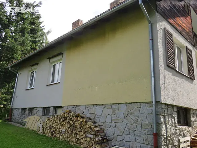 Prodej  vícegeneračního domu 286 m², pozemek 1 339 m², Chroboly, okres Prachatice