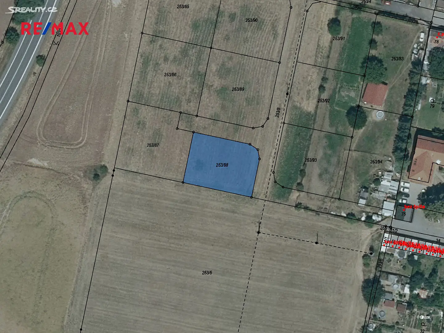 Prodej  stavebního pozemku 841 m², Hořín, okres Mělník