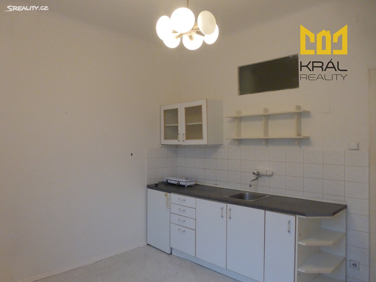 Pronájem bytu 1+kk 23 m², Nad Primaskou, Praha 10