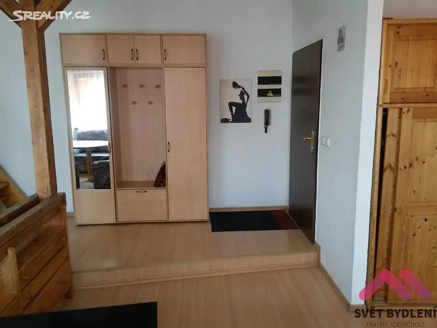 Pronájem bytu 3+kk 83 m², Sokolovská, Praha 9 - Libeň