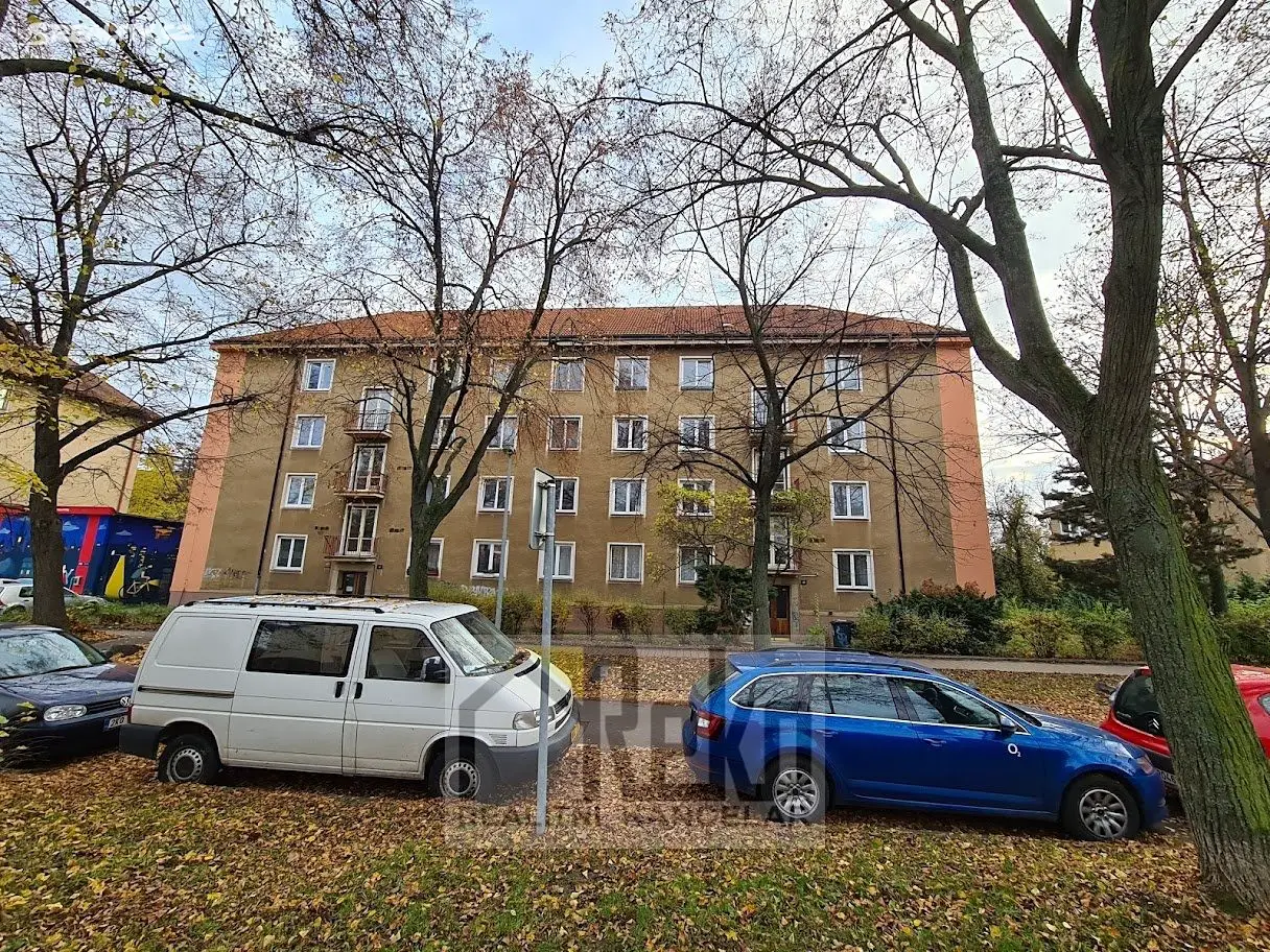 Prodej bytu 3+1 60 m², Dvouletky, Praha 10 - Strašnice