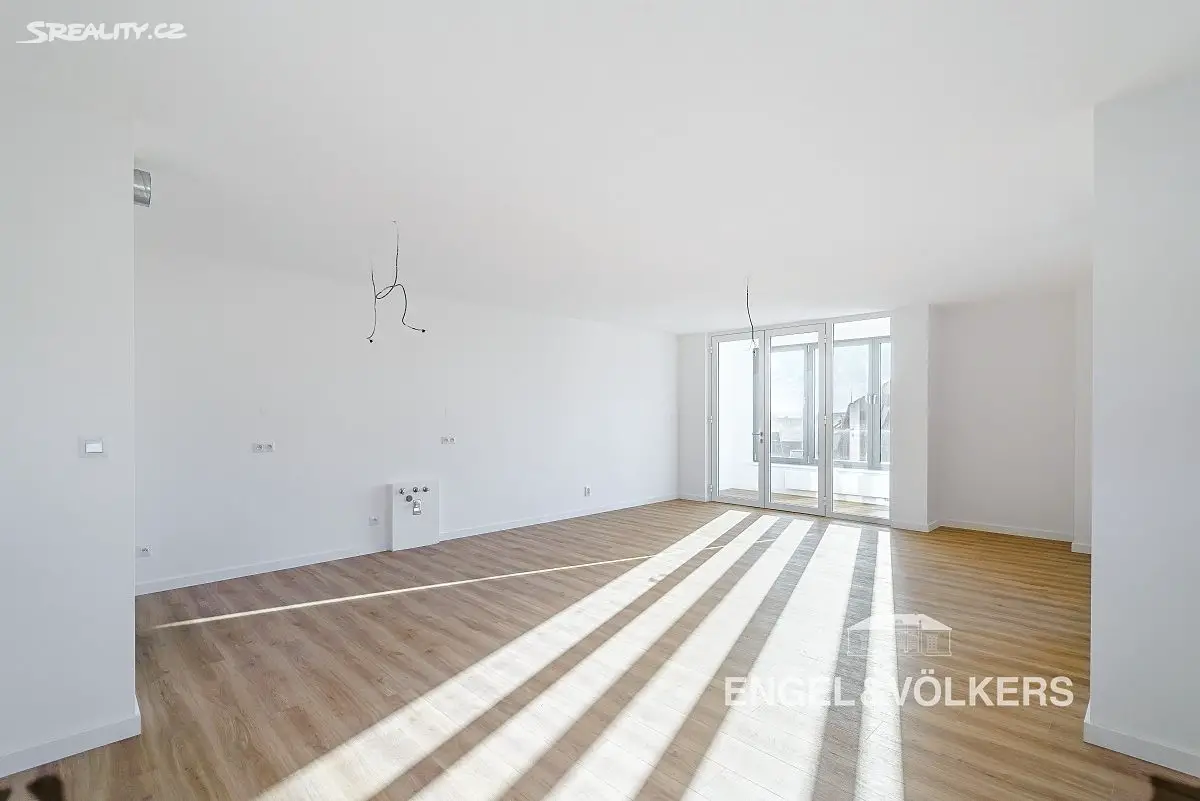 Prodej bytu 4+kk 115 m², Nad Šutkou, Praha 8 - Kobylisy