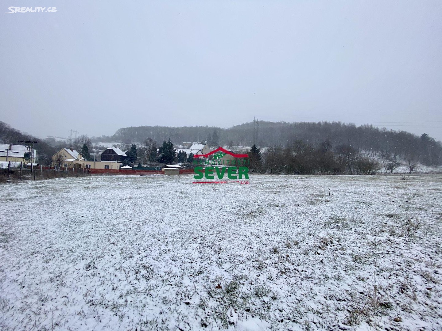 Prodej  stavebního pozemku 1 596 m², Bžany - Mošnov, okres Teplice