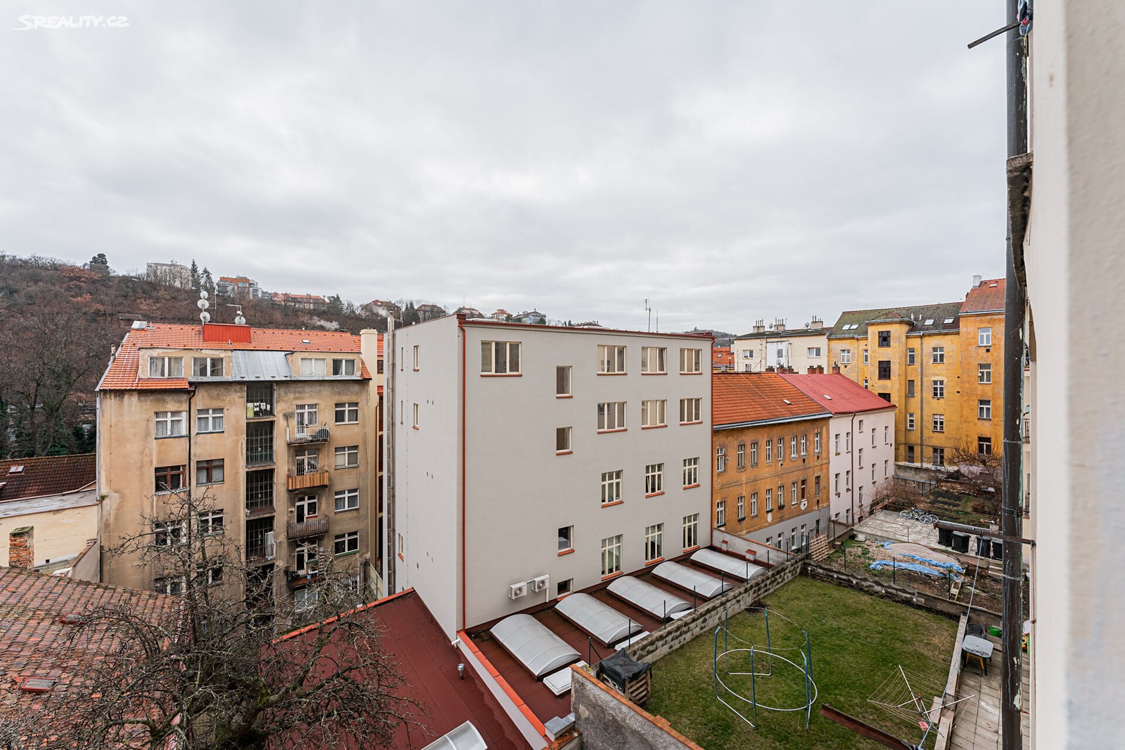 Pronájem bytu 1+1 37 m², Holečkova, Praha 5 - Smíchov