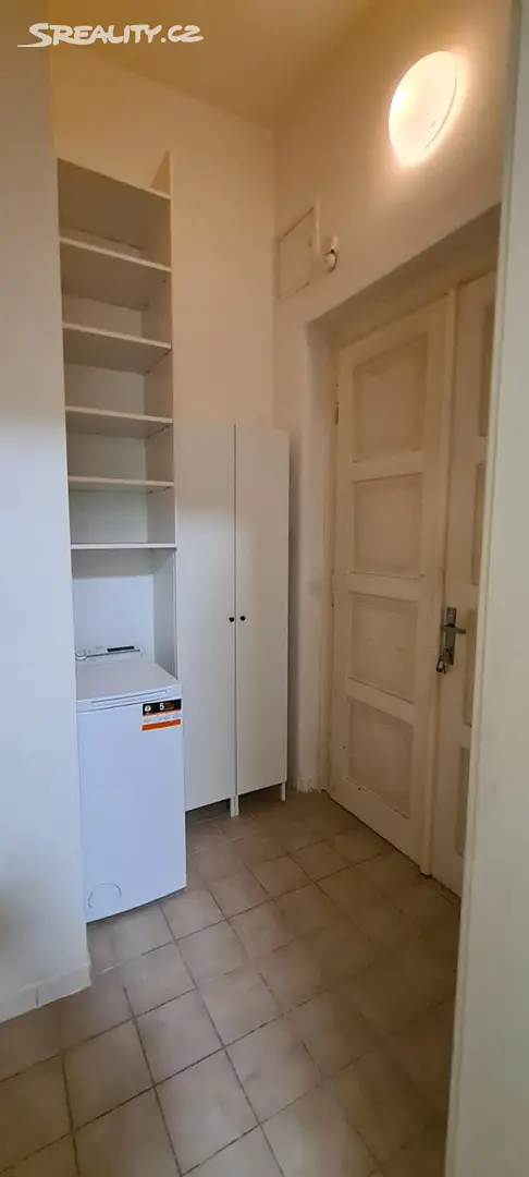 Pronájem bytu 1+kk 20 m², Na výšinách, Praha 7 - Bubeneč