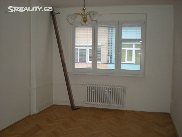 Pronájem bytu 2+1 82 m², Sladkovského, Pardubice - Zelené Předměstí