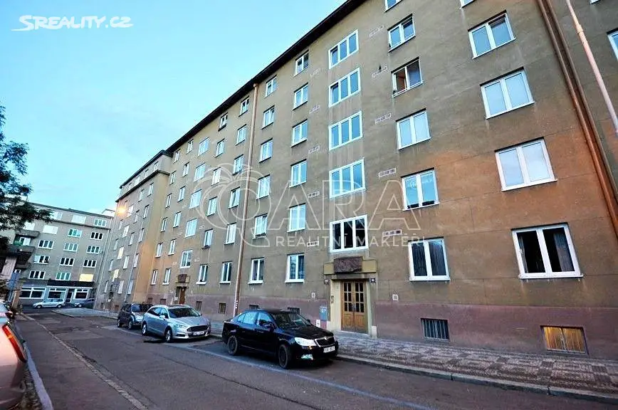 Pronájem bytu 2+1 55 m², Kafkova, Praha 6 - Dejvice