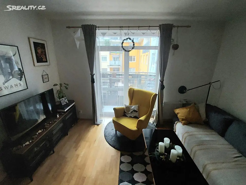 Pronájem bytu 2+kk 50 m², Nepilova, Praha 9 - Vysočany