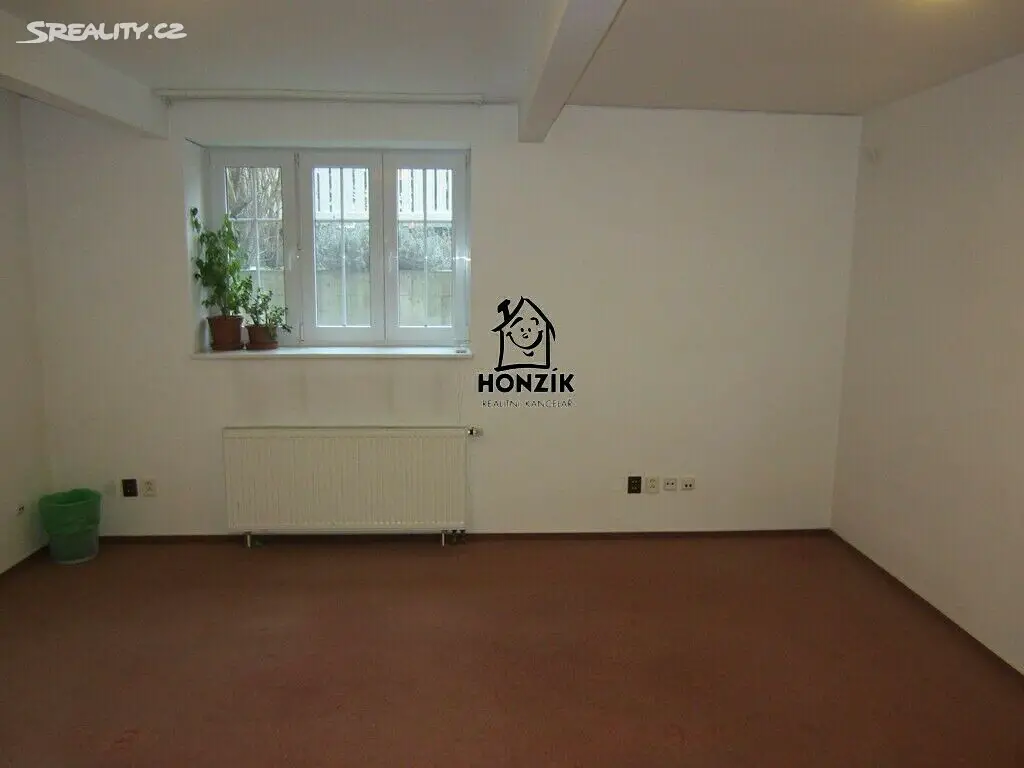 Pronájem bytu 3+1 103 m², U první baterie, Praha 6 - Střešovice