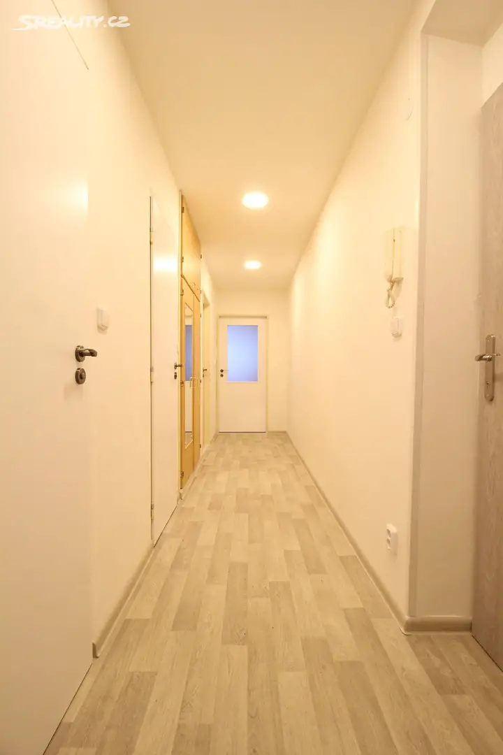 Pronájem bytu 3+1 68 m², Janouškova, Praha 6 - Veleslavín