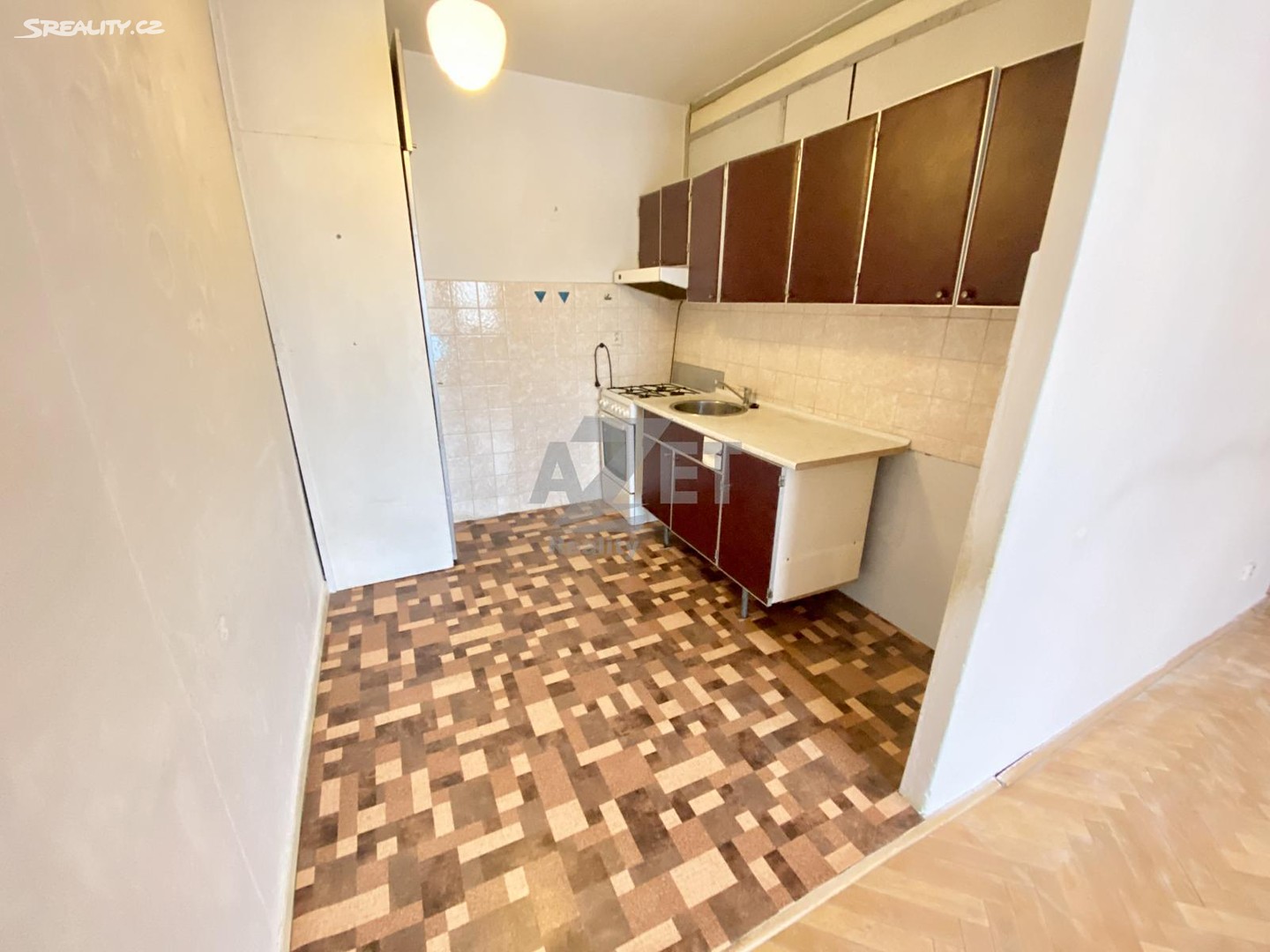 Prodej bytu 2+kk 49 m², Květinová, Orlová - Lutyně