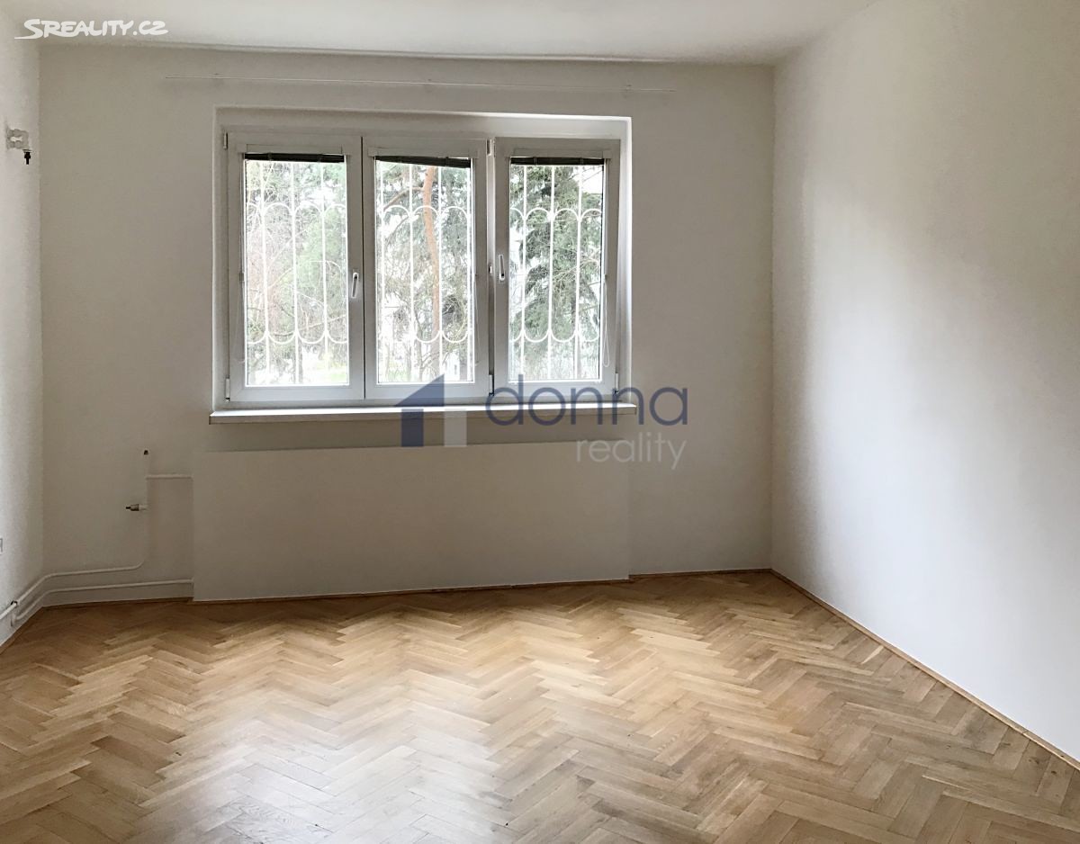 Pronájem bytu 2+1 69 m², Sečská, Praha 10 - Strašnice