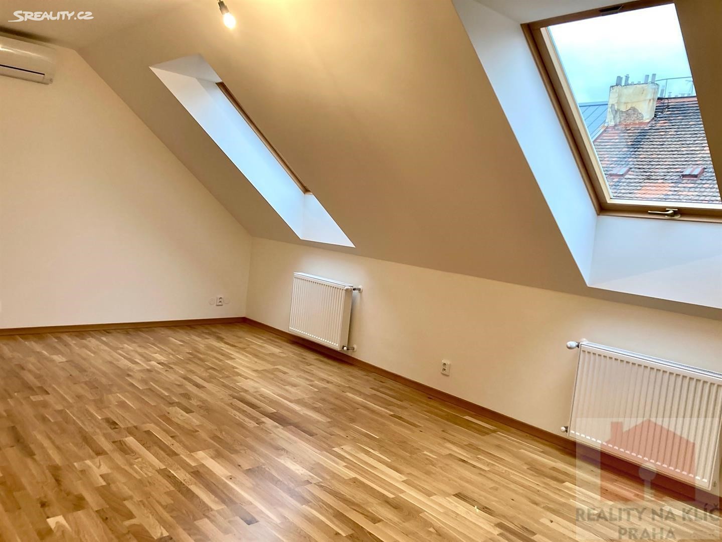 Prodej bytu 4+kk 151 m² (Mezonet), V Horkách, Praha 4 - Nusle