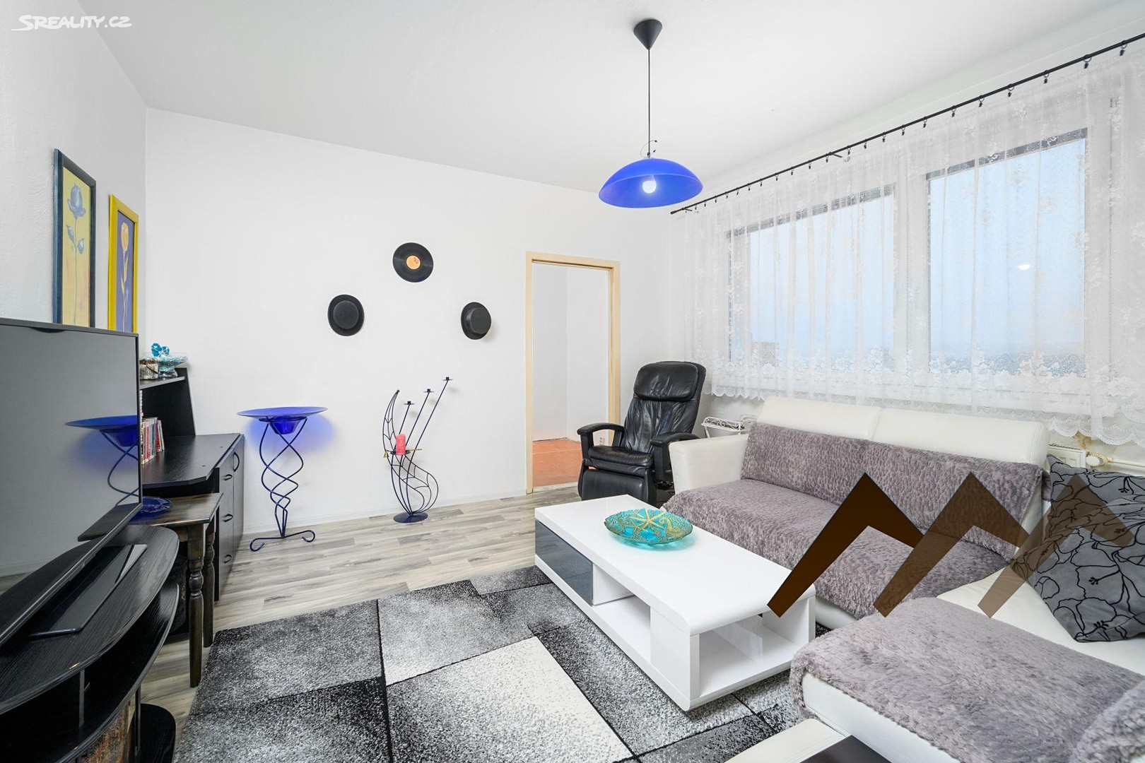 Prodej bytu 6 pokojů a více 60 m², Bezová, Liberec - Liberec XIII-Nové Pavlovice
