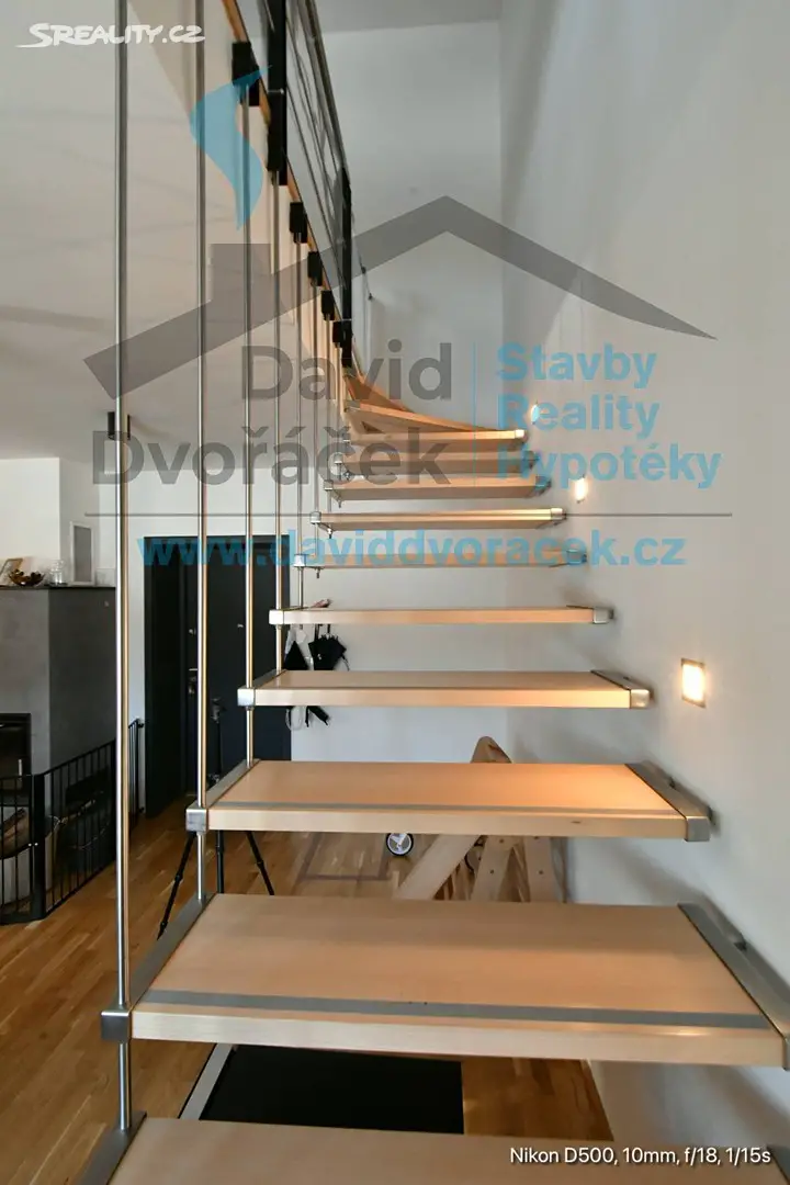 Prodej  rodinného domu 242 m², pozemek 437 m², Hradecká, Hradec Králové - Nový Hradec Králové