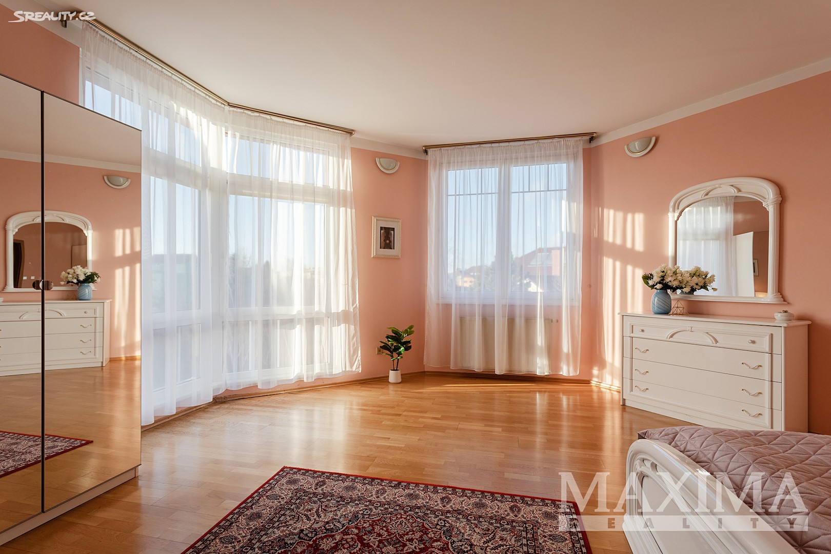 Prodej  rodinného domu 450 m², pozemek 410 m², Praha 10 - Dolní Měcholupy