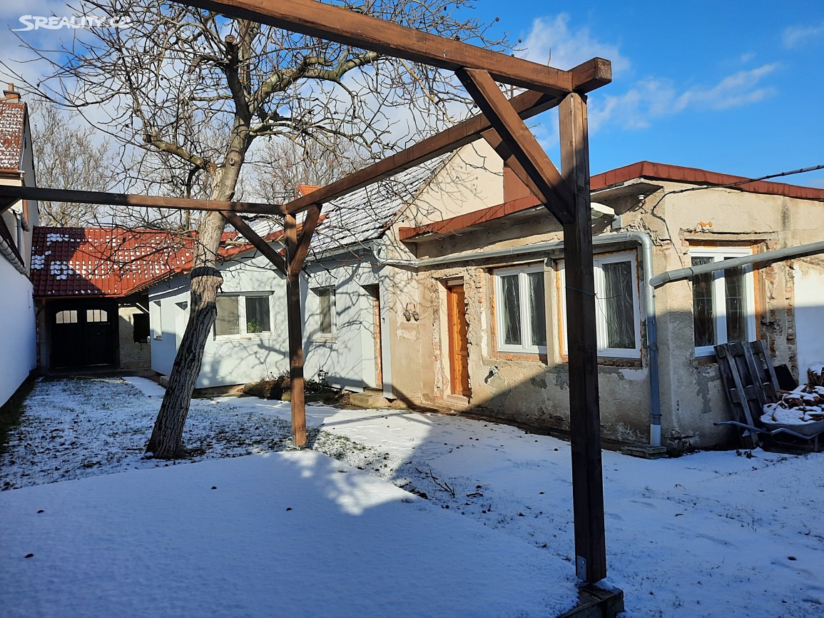 Prodej  rodinného domu 198 m², pozemek 1 019 m², Prušánky, okres Hodonín