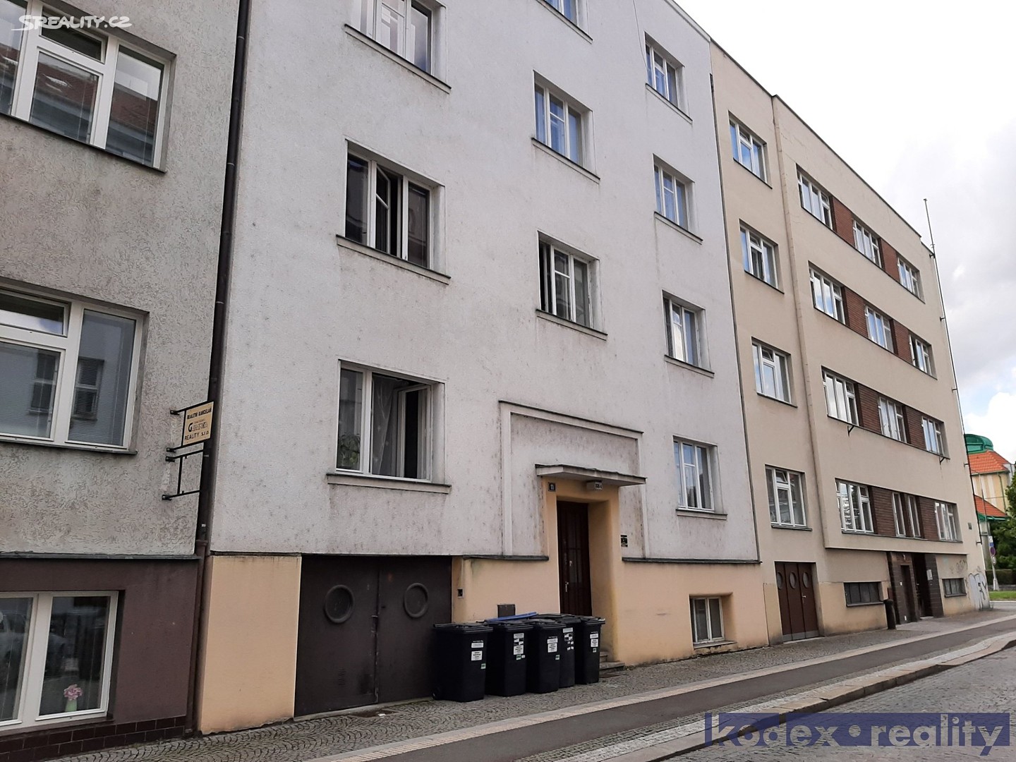 Pronájem bytu 1+1 30 m², Nerudova, Hradec Králové
