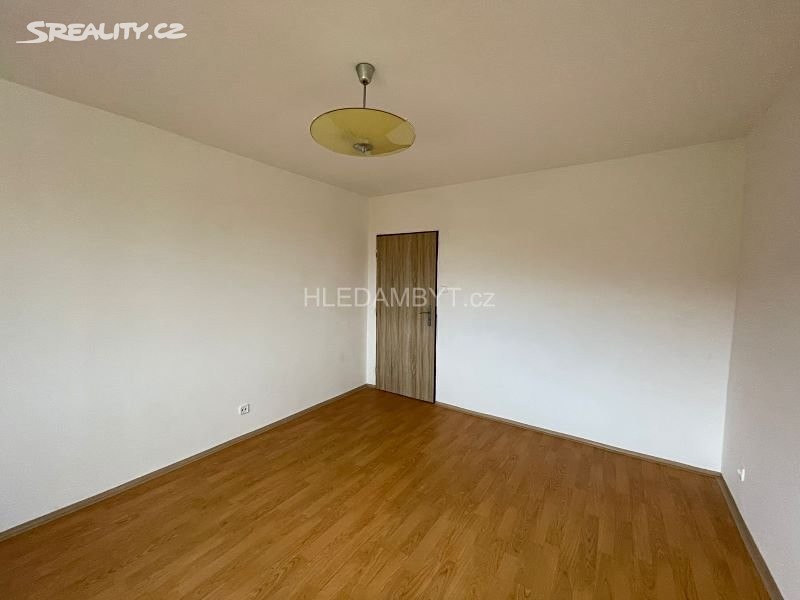 Pronájem bytu 3+1 90 m², Ořech, okres Praha-západ