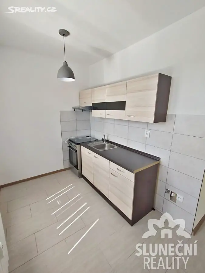 Pronájem bytu 3+1 70 m², Svatováclavská, Uherské Hradiště