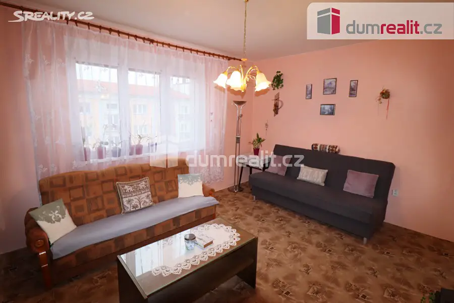 Prodej bytu 3+1 73 m², Vančurova, Ostrov