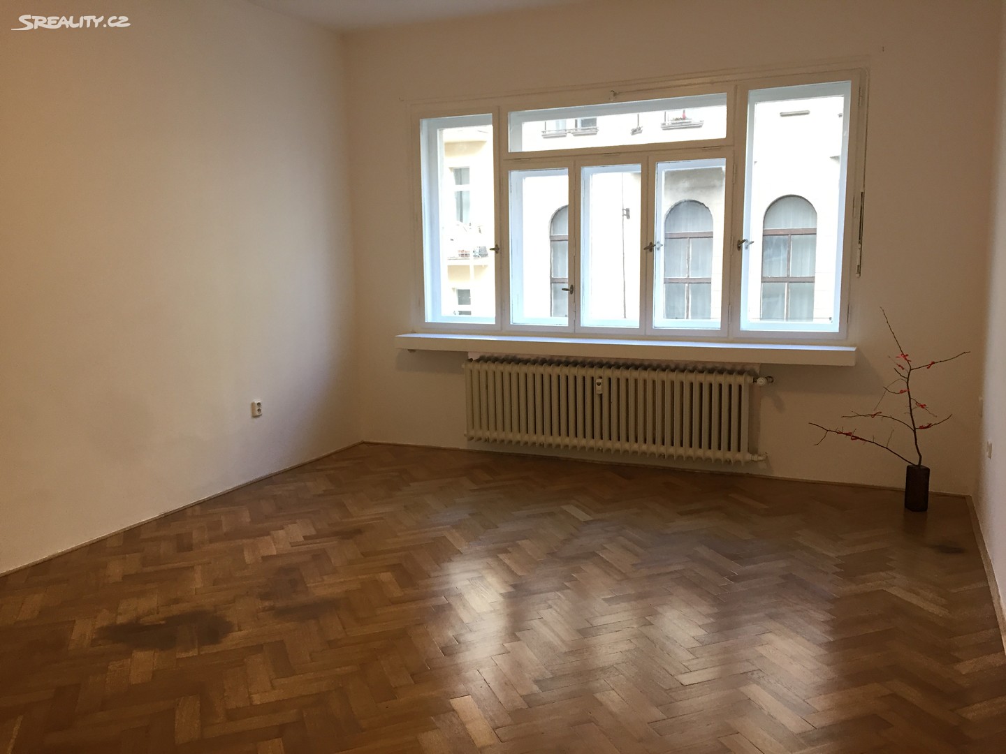 Pronájem bytu 1+1 42 m², Římská, Praha 2 - Vinohrady