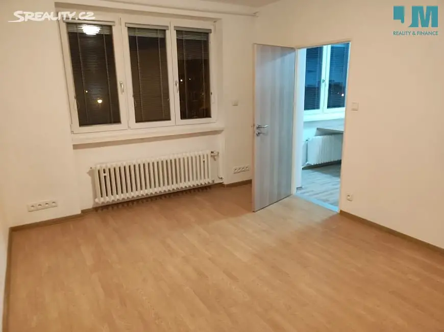 Pronájem bytu 3+1 95 m², Pražská, Znojmo