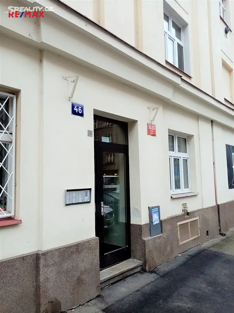 Pronájem bytu 2+1 53 m², Biskupcova, Praha 3 - Žižkov
