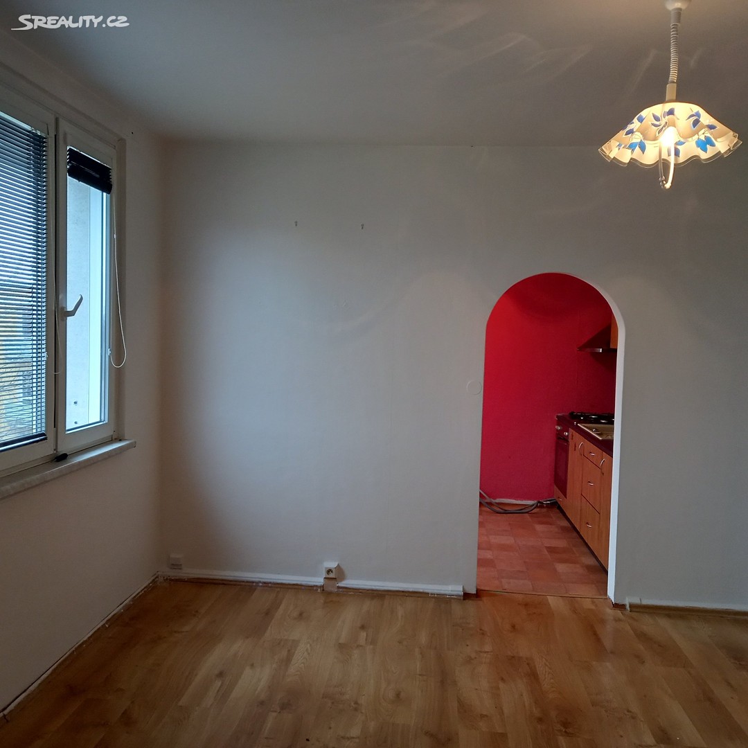 Pronájem bytu 2+1 43 m², Žerotínov, Zábřeh