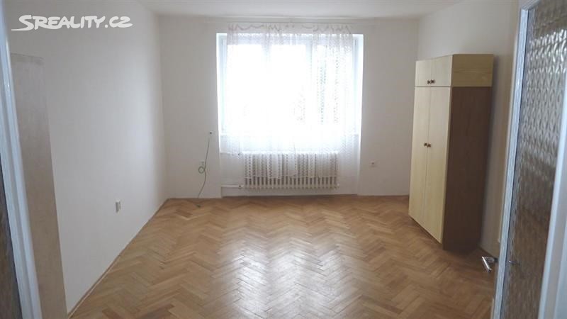 Pronájem bytu 3+1 74 m², Pod stanicí, Praha 10 - Hostivař