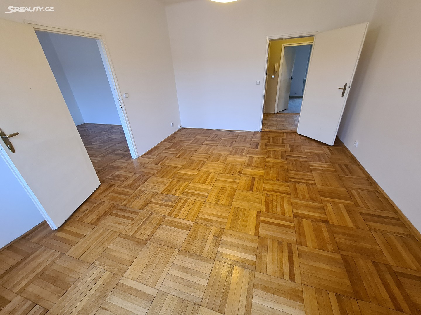 Pronájem bytu 3+1 96 m², Nad tratí, Praha 6 - Vokovice