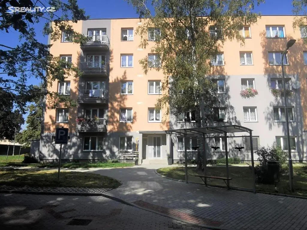 Pronájem bytu 3+1 62 m², Brožíkova, Stříbro