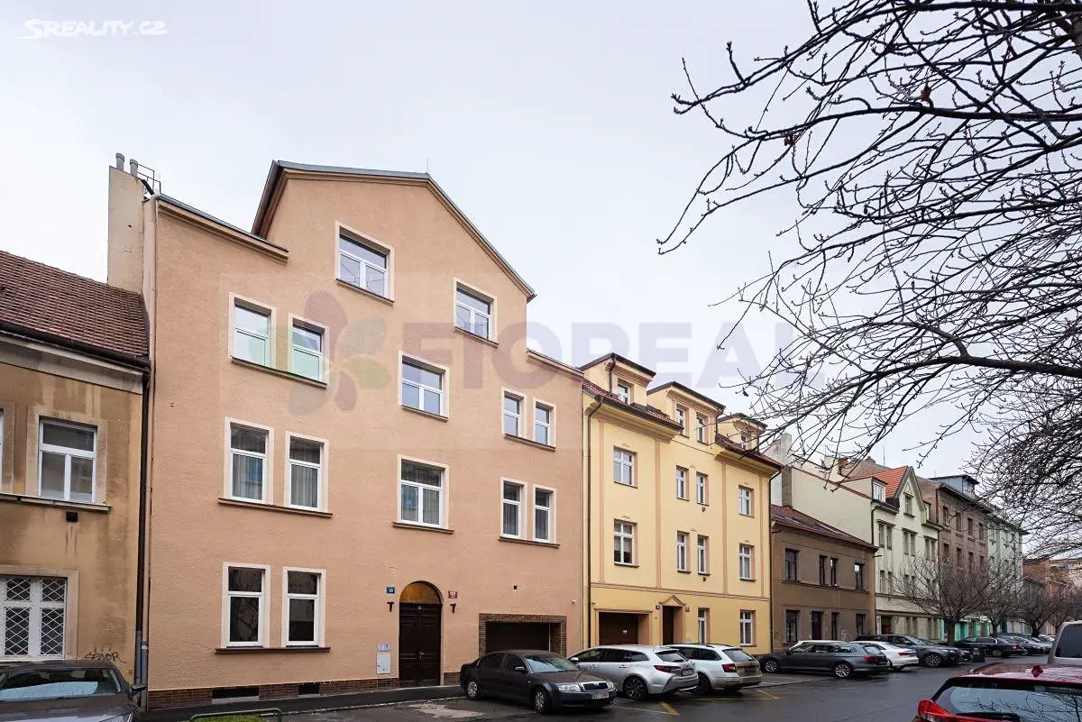 Pronájem bytu 2+1 51 m², Na hroudě, Praha 10 - Strašnice