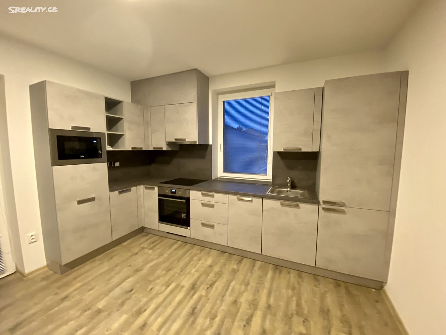 Pronájem bytu 2+kk 43 m², Hradecká, Holice