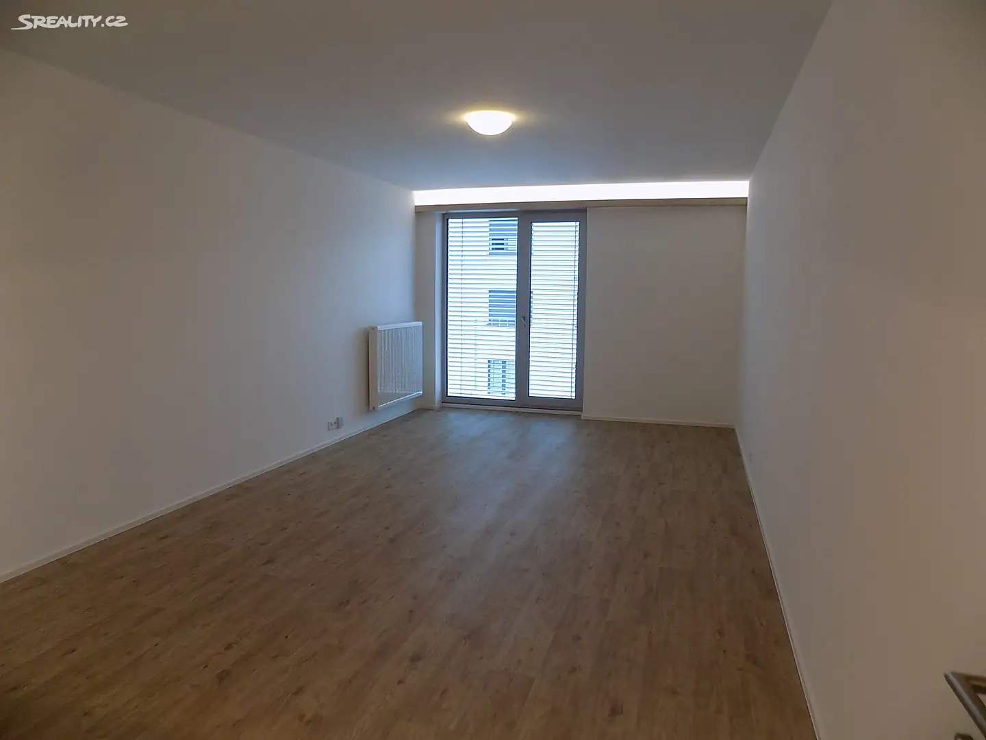Pronájem bytu 2+kk 50 m², Pod soutratím, Praha 10 - Vršovice