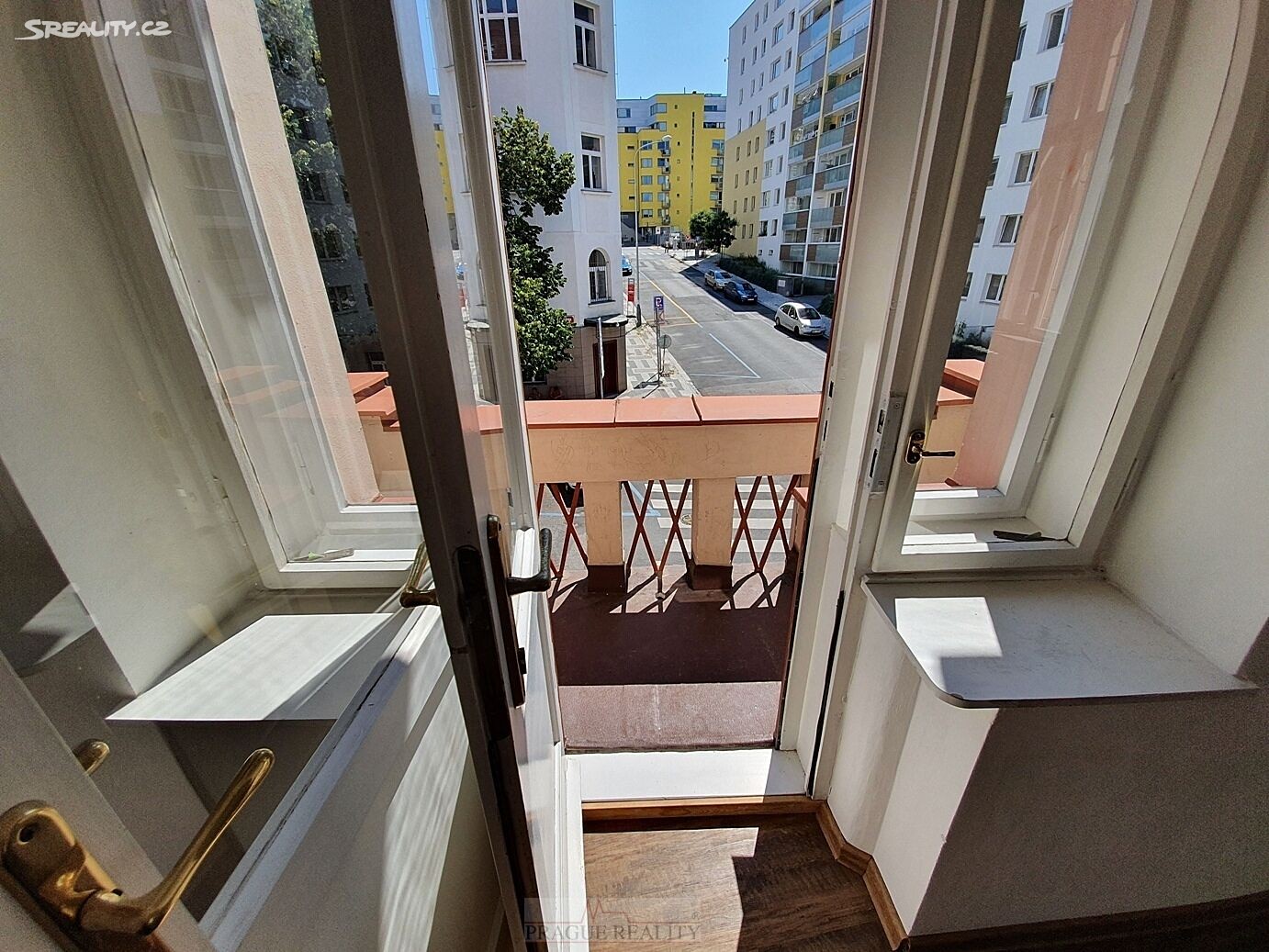 Pronájem bytu 1+kk 33 m², Žerotínova, Praha 3 - Žižkov