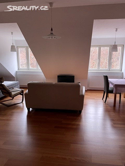 Pronájem bytu 1+kk 52 m² (Podkrovní), Karla Engliše, Praha 5 - Smíchov