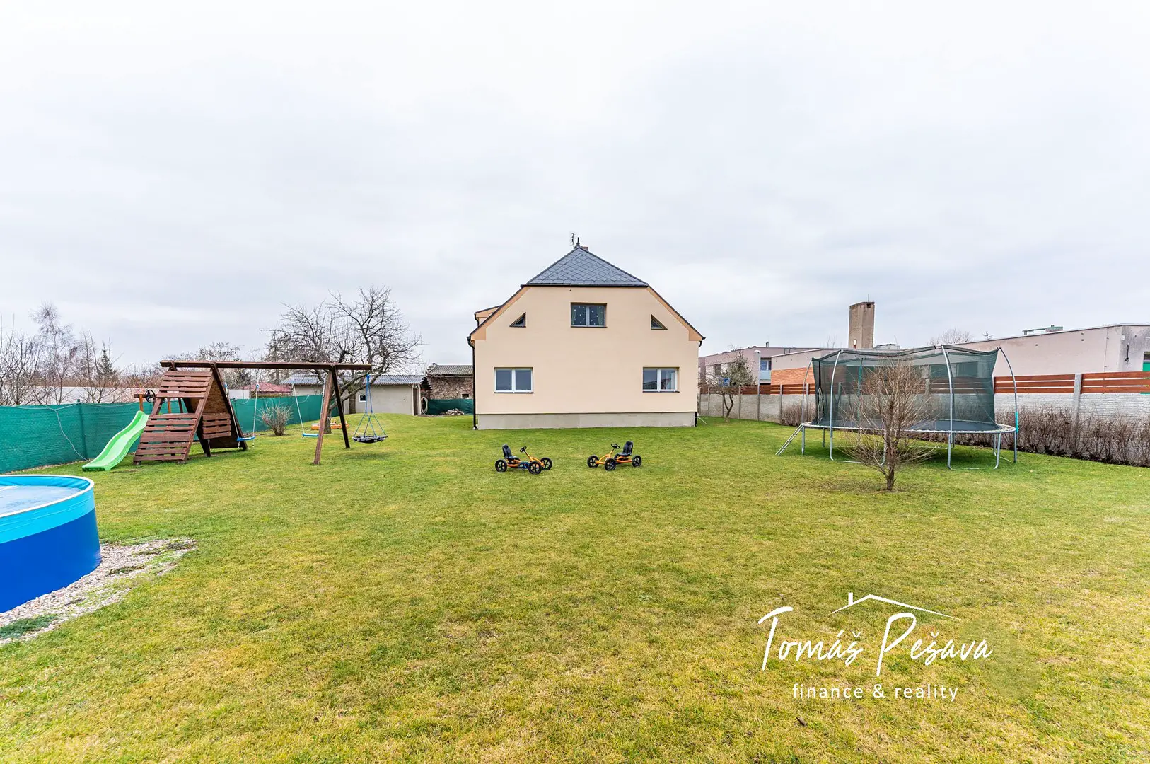 Prodej  rodinného domu 173 m², pozemek 1 069 m², Osice, okres Hradec Králové