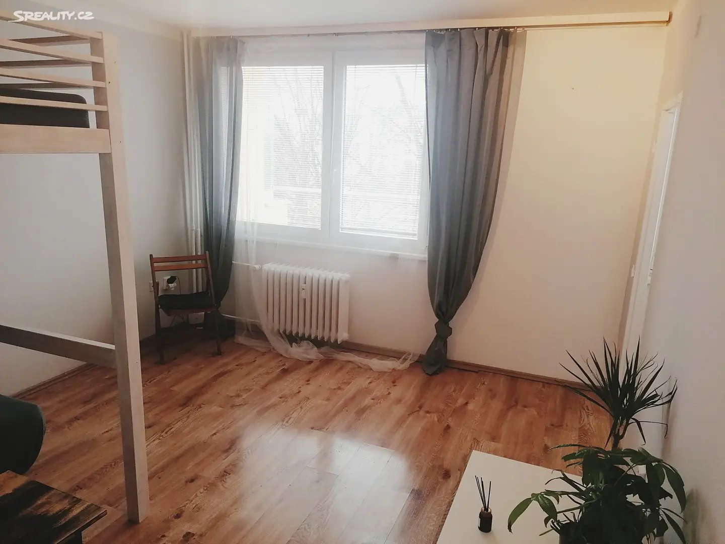 Pronájem bytu 1+kk 30 m², Vachkova, Hradec Králové - Nový Hradec Králové