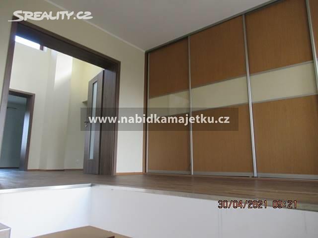 Prodej  rodinného domu 348 m², pozemek 1 720 m², Ke Stromkům, Olomouc - Droždín