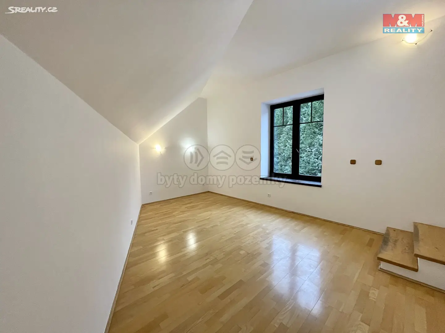 Prodej  rodinného domu 685 m², pozemek 685 m², Řevnice, okres Praha-západ